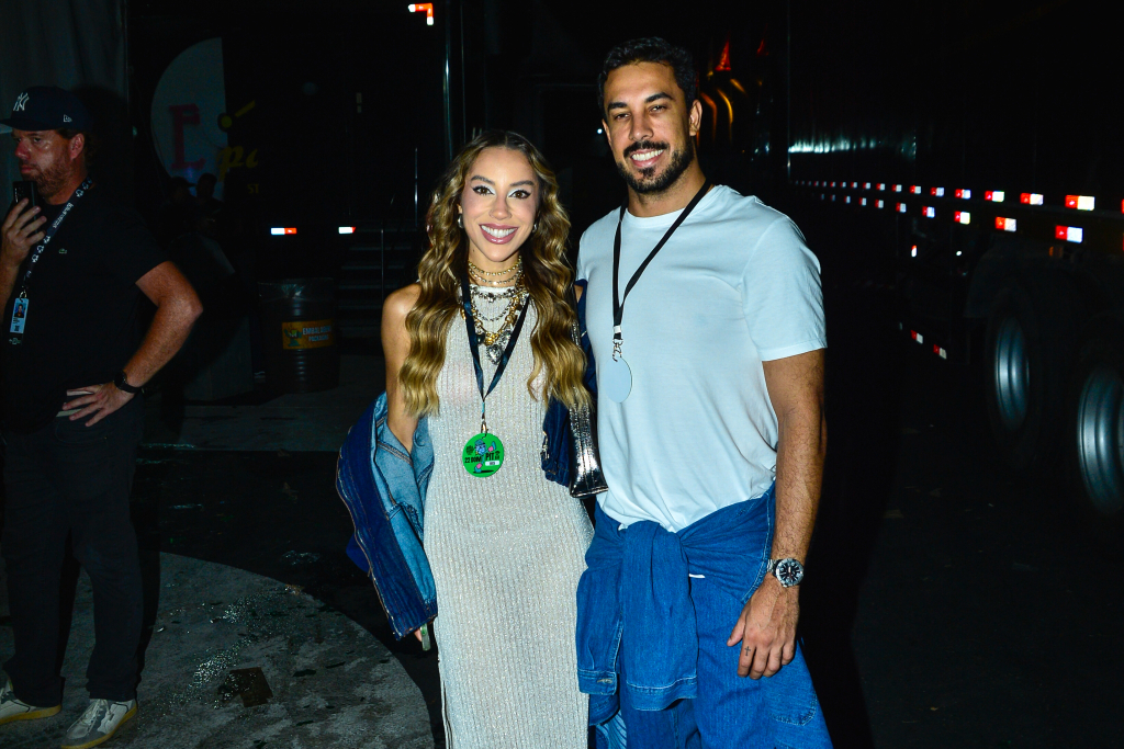 Renata Saldanha E Maike