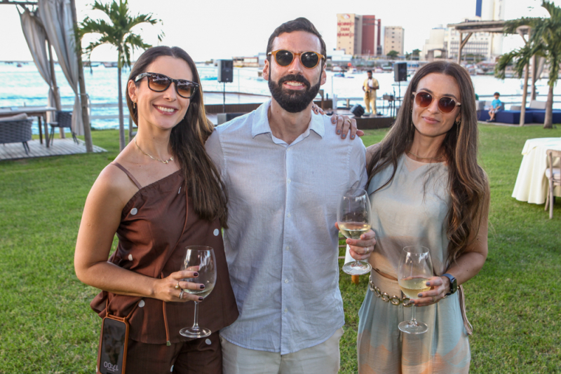 Cena Social - Final de semana no Iate Clube de Fortaleza une sunset, boa música e sabores do mar