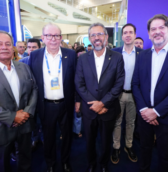 Cúpula política e empresarial do Ceará mostra sintonia e desenha cenário das eleições durante Feira da Indústria