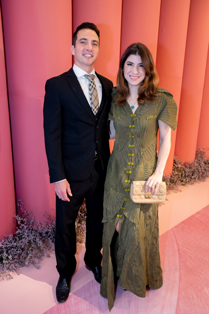 Roberto E Themis Briand