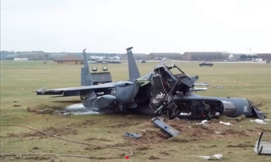 Aviões militares dos EUA caem no Kuwait no terceiro dia de conflito com o Irã