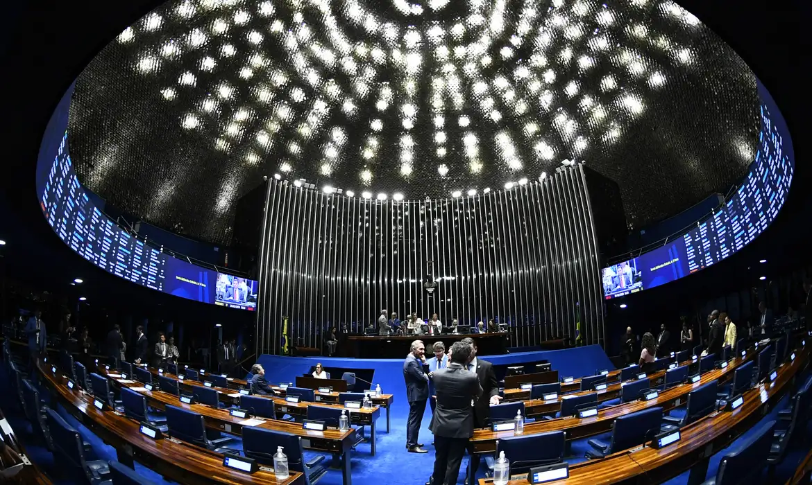 Senado formaliza frente parlamentar voltada à paz mundial