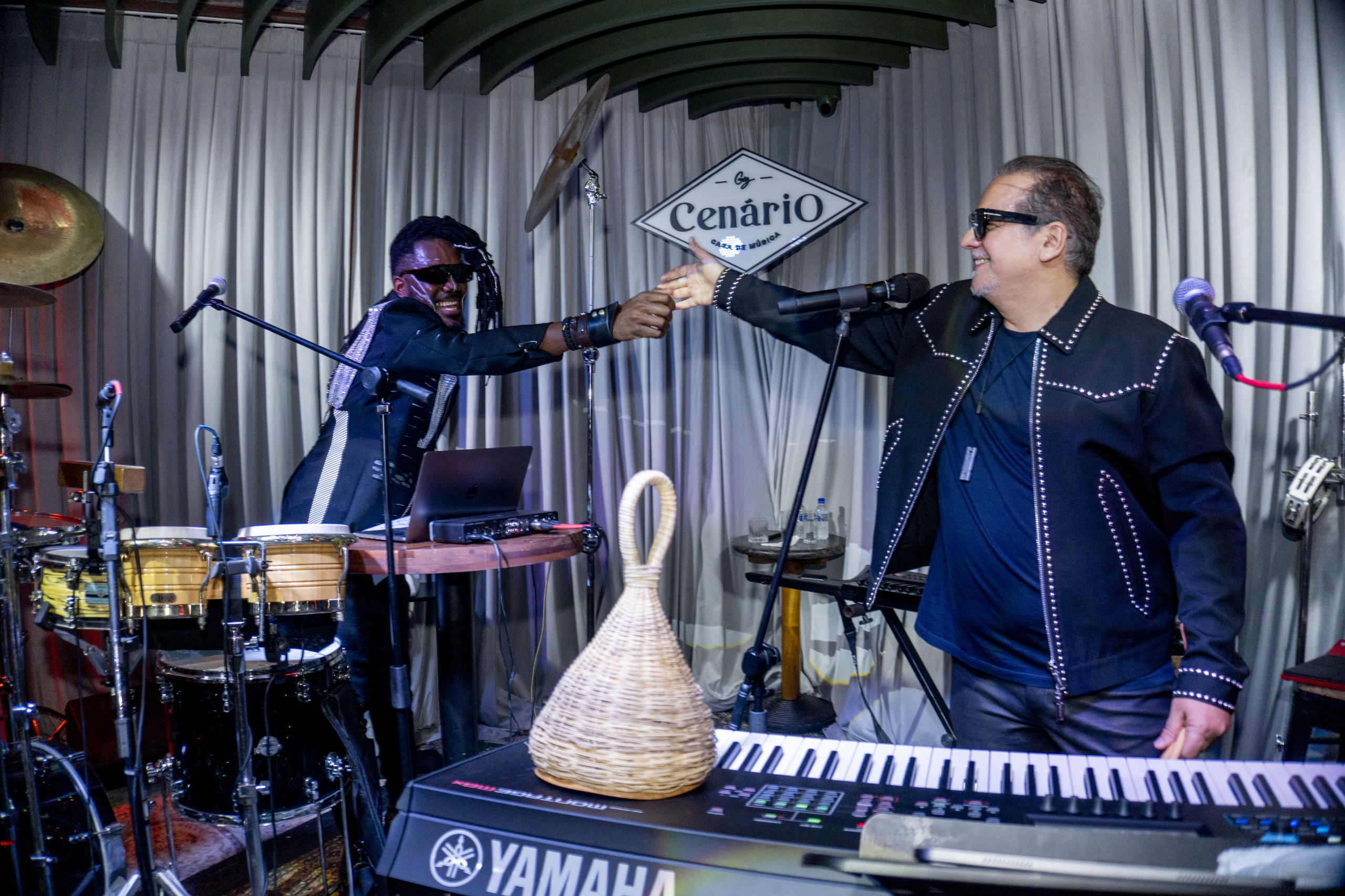 Kizaba e Ricardo Bacelar apresentam composições inéditas no Cenário Casa de Música