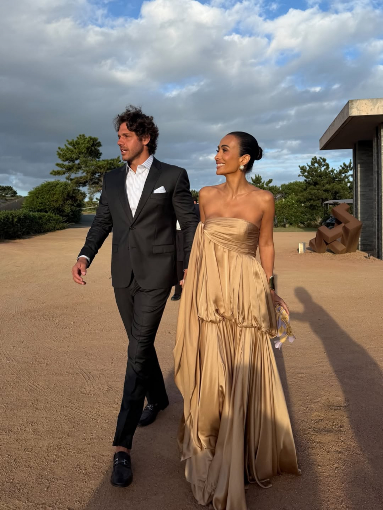 Silvia Braz E Rômolo Holsback Em Casamento No Uruguai