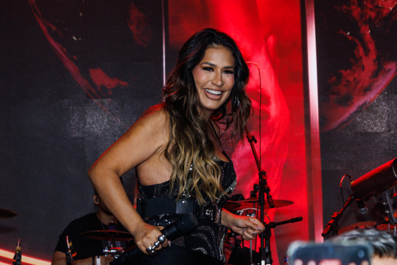 Simone Mendes lança primeiro volume do DVD “O Melhor de Mim” com repertório inédito