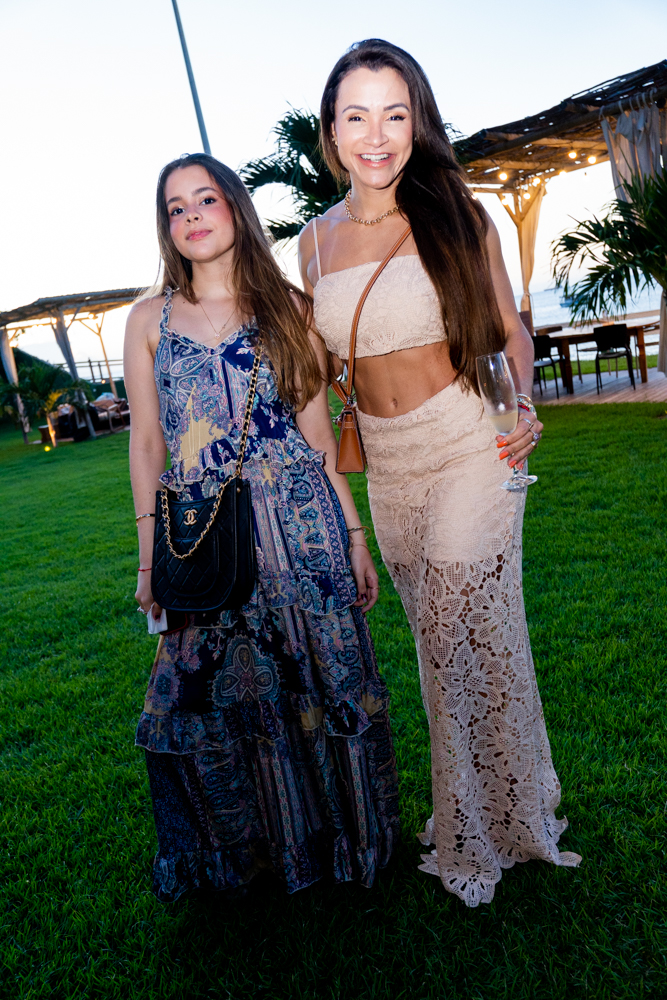 Tamyres Flávia E Tamyres Carneiro (1)