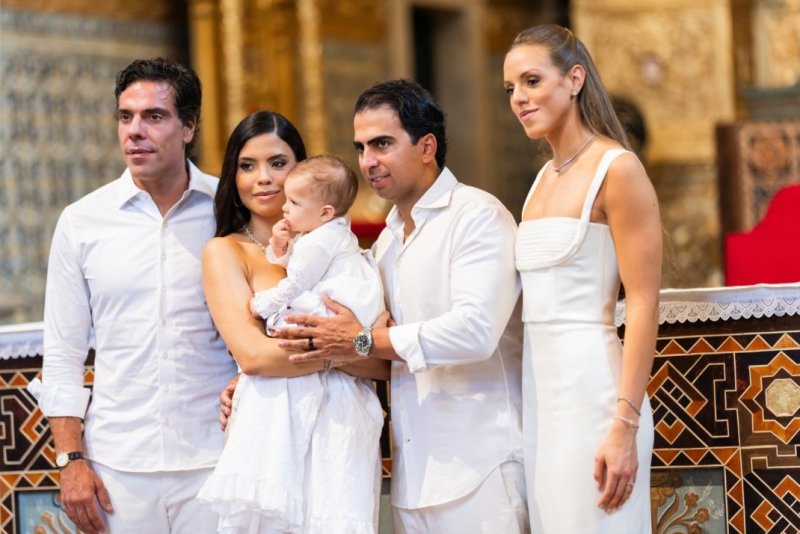 Leona Salomão Carvalho, filha de Maria Victória Salomão e Eugênio Carvalho, é batizada em Salvador