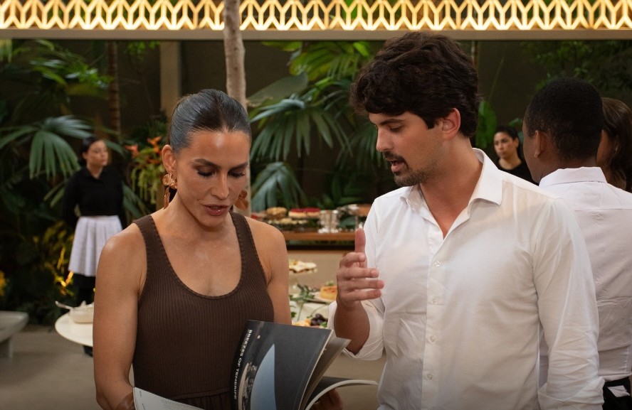 Ticiana Villas Boas E Matheus Gait