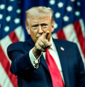 Trump diz não se importar se novo governo do Irã será democrático