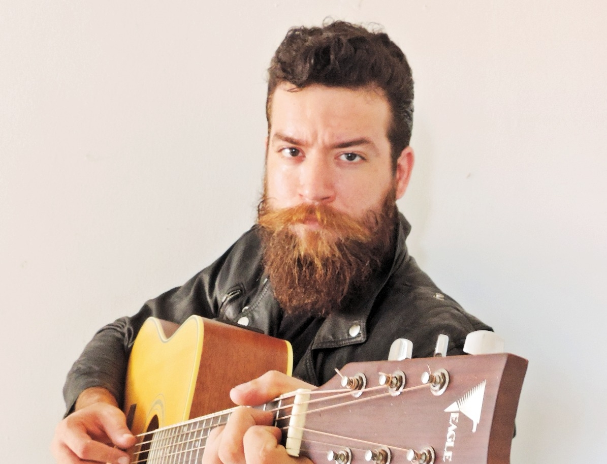 Vila Azul do Mar entra no clima do country e rock com show de Vinny Fist