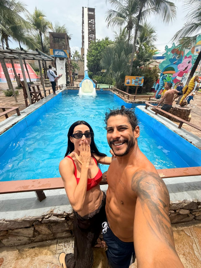 Michelle Barros e Shia