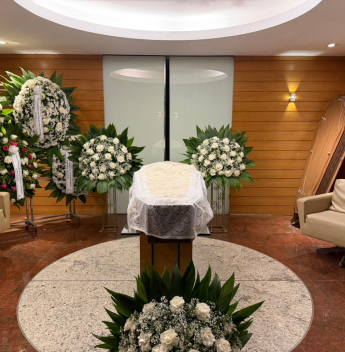 Último adeus: velório de Fernanda Benevides de Vasconcelos é transmitido ao vivo para amigos e familiares