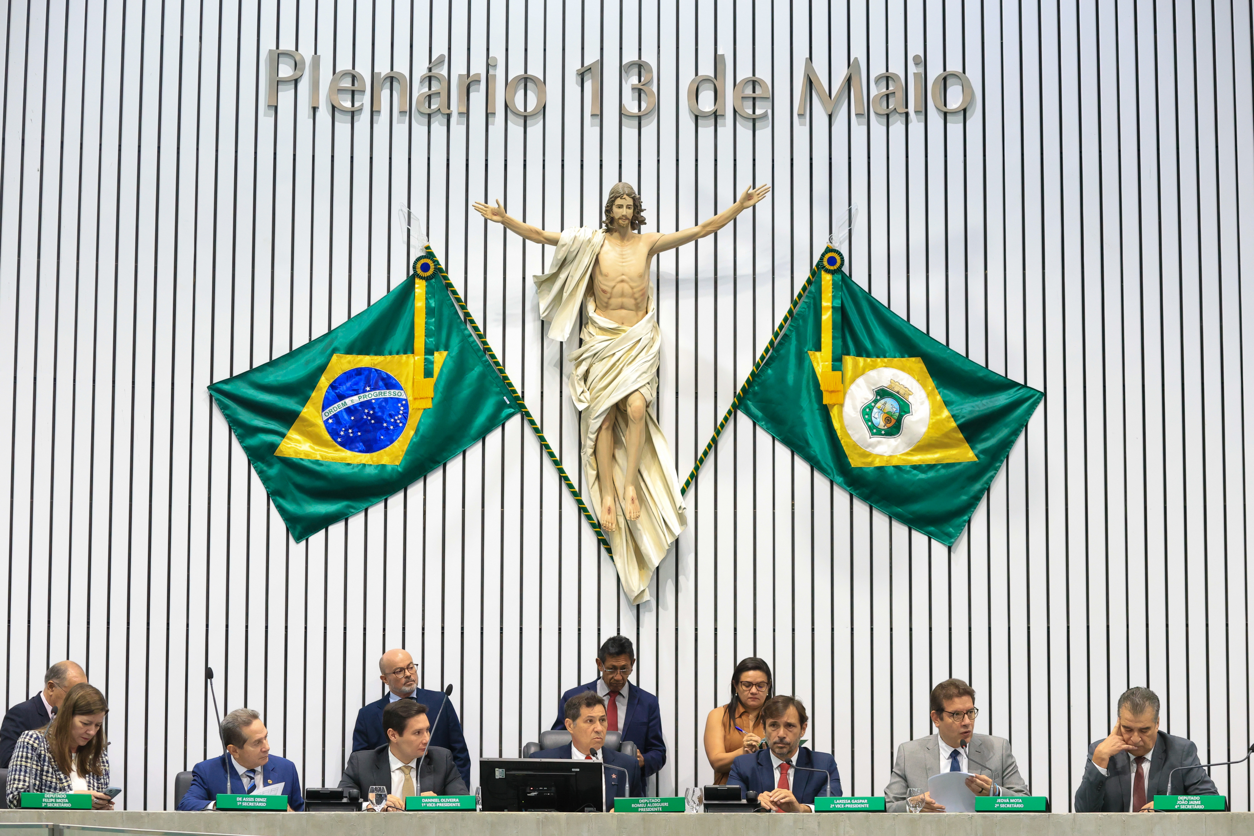 Nova configuração das comissões reposiciona eixo de decisões na Assembleia do Ceará