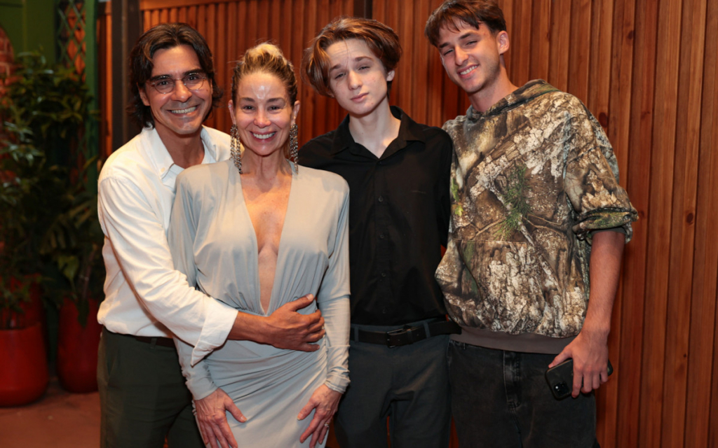 No Rio, Danielle Winits retorna com espetáculo “Choque” sob aplausos da família e do circuito cultural