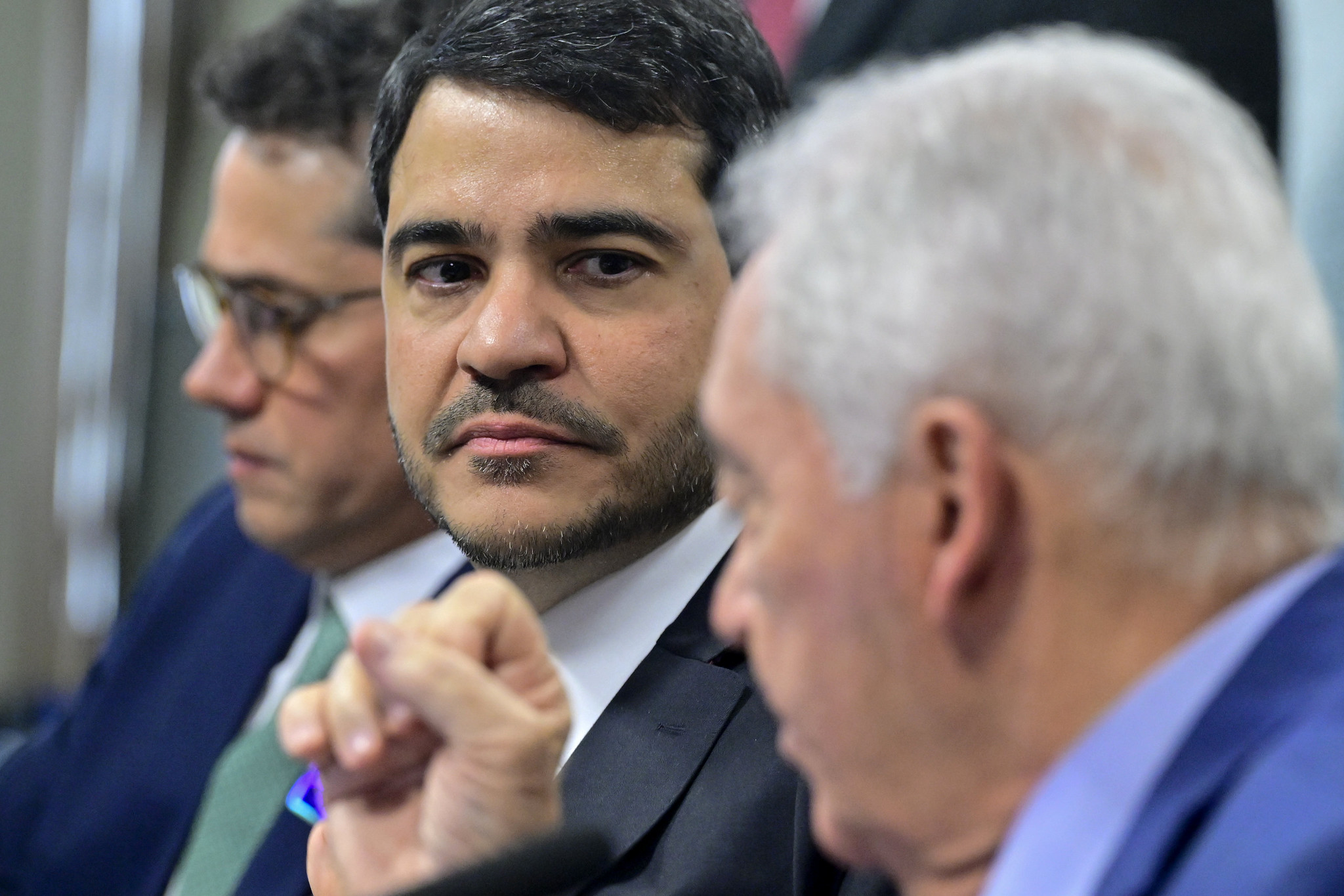 Nome de Jorge Messias é aprovado na CCJ do Senado e vai ao plenário para decisão final