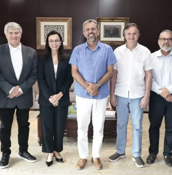 Elmano de Freitas e Cirilo Pimenta articulam projeto de R$ 1,5 bilhão para criação de hub logístico