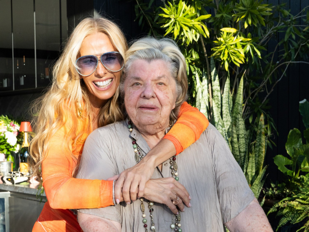 Adriane Galisteu E Dona Ema