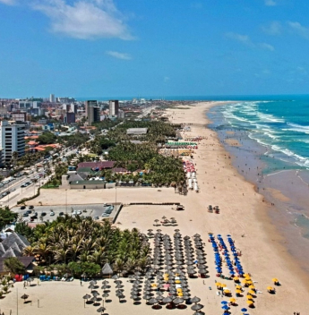 Acordo põe fim a impasse de 20 anos e garante as barracas na Praia do Futuro