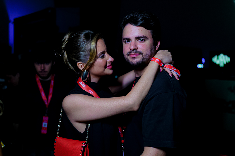 Bia Maia E Lucas Caprichoso