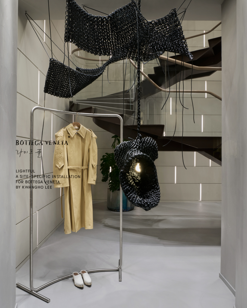 Bottega Veneta Lightful 4x5 (1)