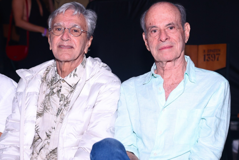 Com Caetano Veloso e Ney Matogrosso na plateia, Marina Lima se apresenta no Rio com show dos 70 anos