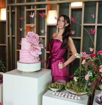 Celina Carvalho celebra seus 15 anos em almoço intimista no Ryori