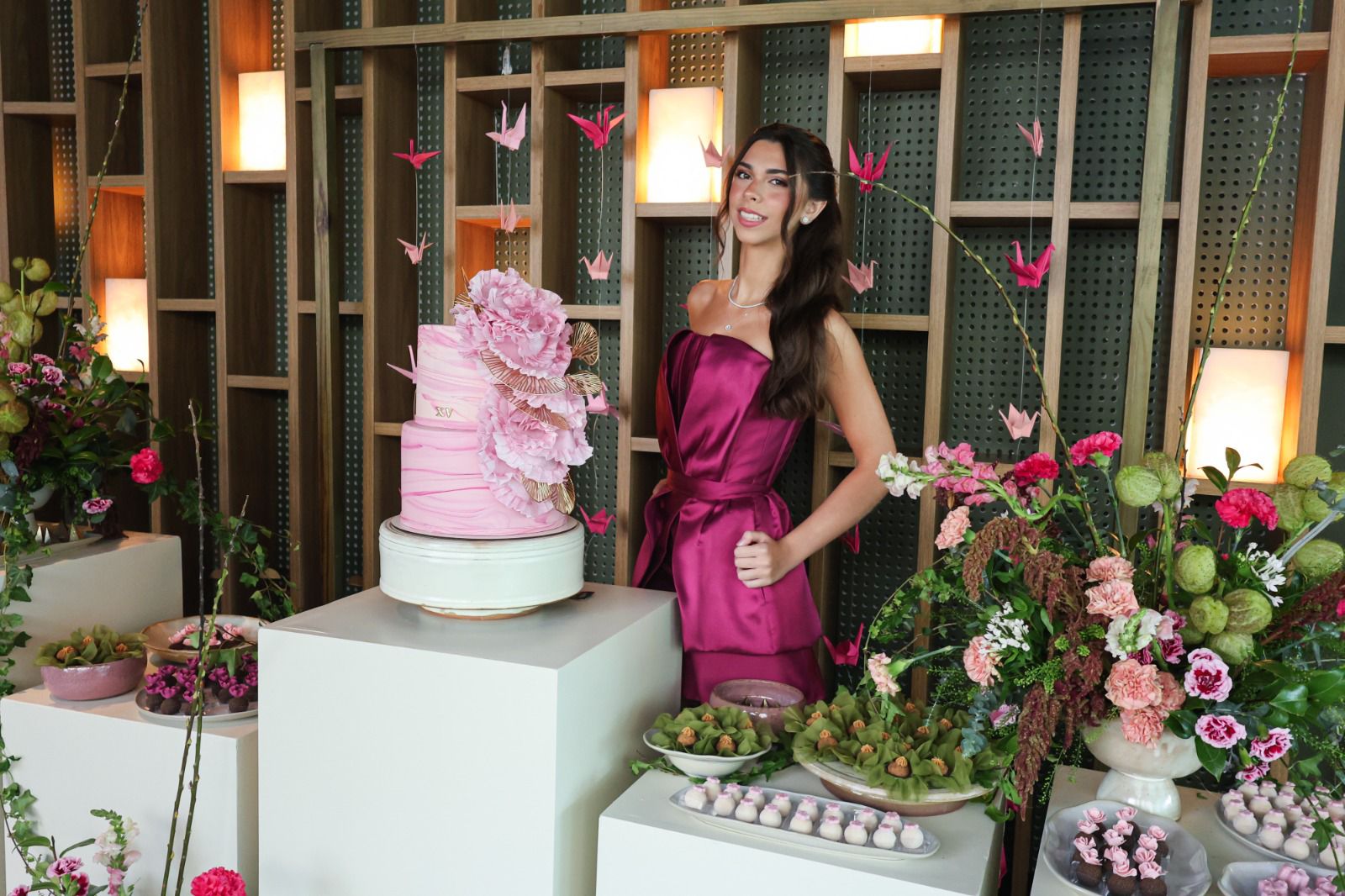 Celina Carvalho celebra seus 15 anos em almoço intimista no Ryori