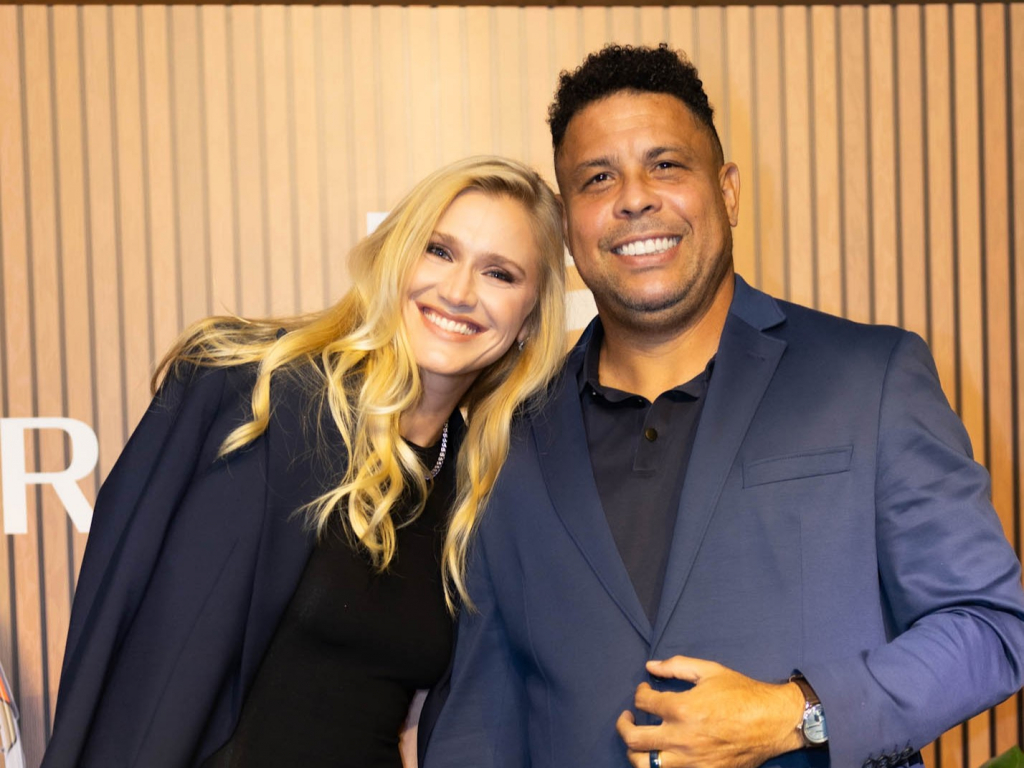 Celina Locks E Ronaldo