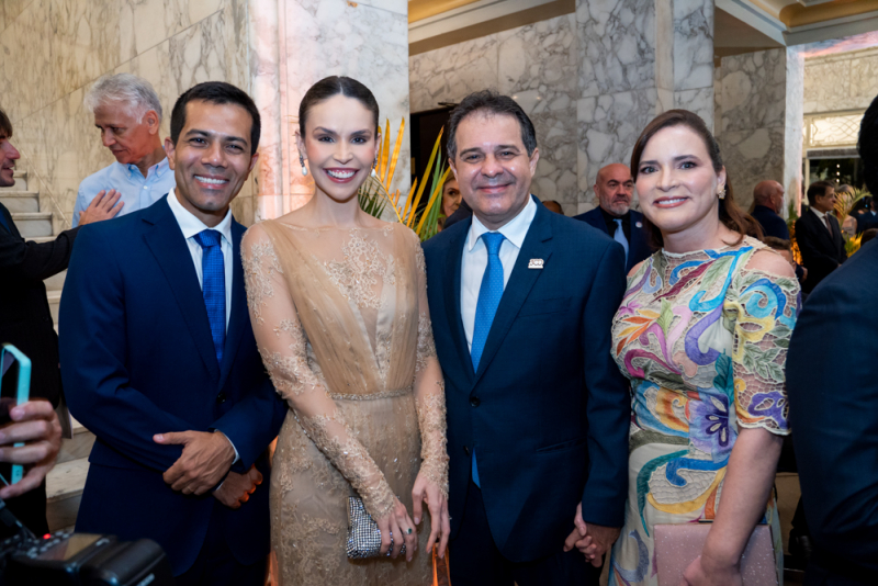 Mérito Municipal - Fortaleza 300 Anos: Elmano de Freitas e Grupo Edson Queiroz são destaques na Medalha Iracema