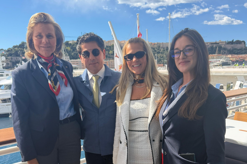 Comitiva Brasileira No Yacht Club De Mônaco 2