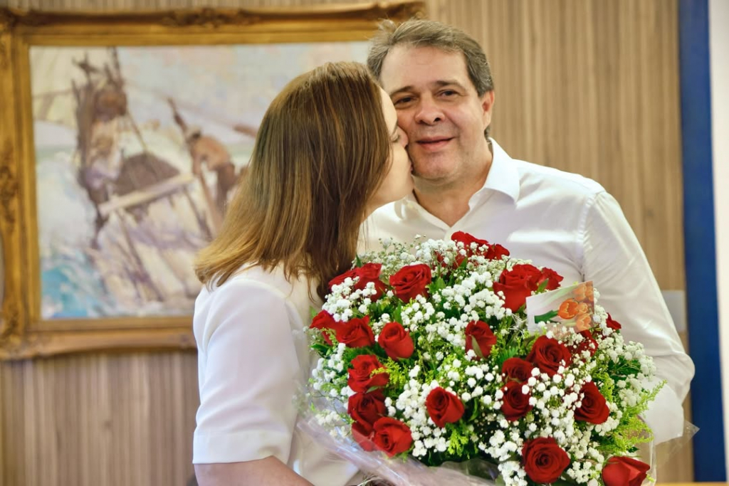 Cristiane Sales E Evandro Leitão