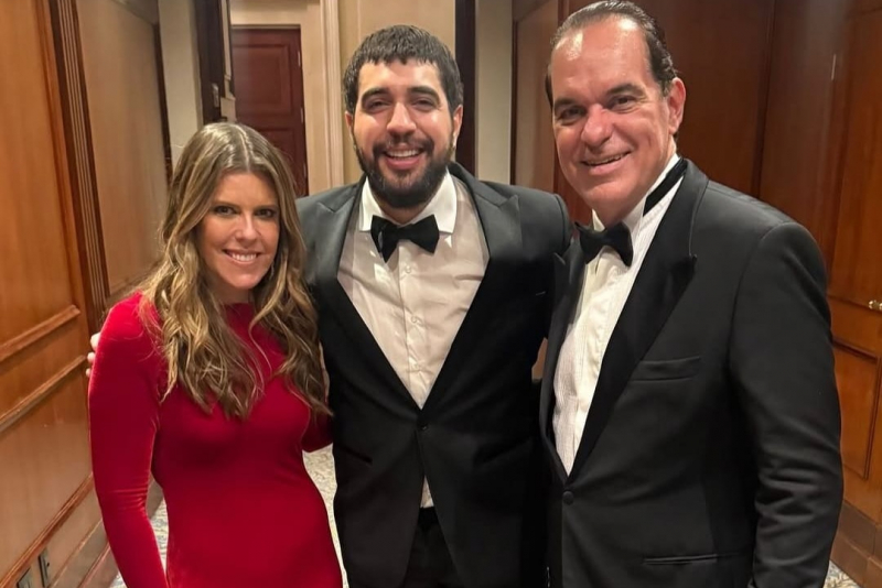 IN Rio - Cláudio Vale festeja os 50 anos em noite icônica no Copacabana Palace