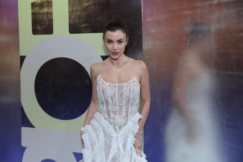 Rio Fashion Week - Transparências, atitude e moda autoral marcam os bastidores e as passarelas cariocas