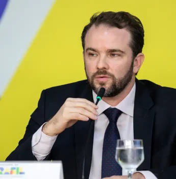 Proposta de subsídio ao diesel importado tem adesão de 25 estados