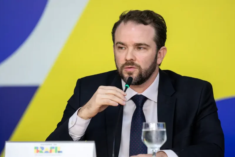 Proposta de subsídio ao diesel importado tem adesão de 25 estados