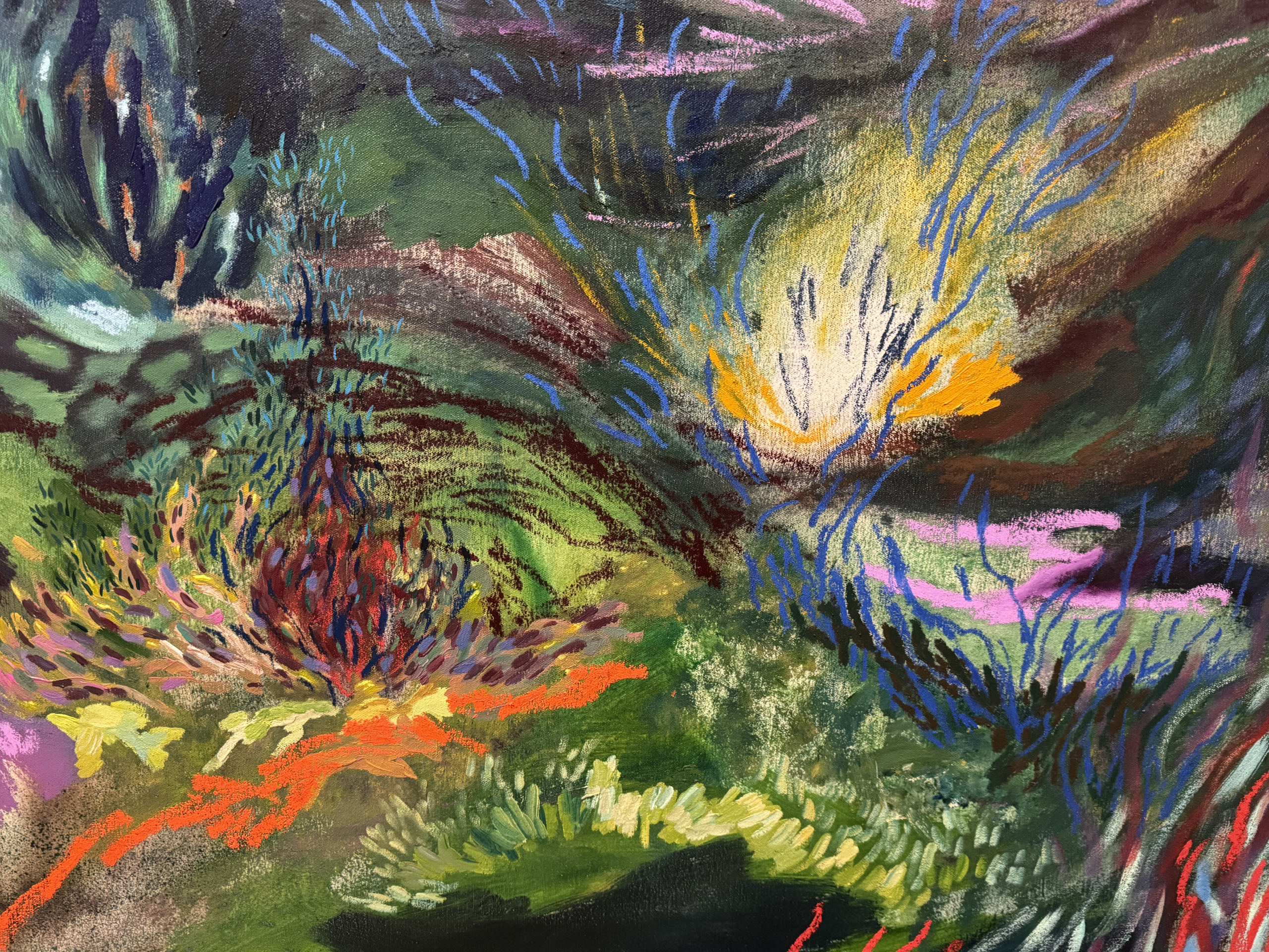 Exposição “A Chama de uma Centelha” recebe performance sensorial e visita guiada no Ateliê Casa Um