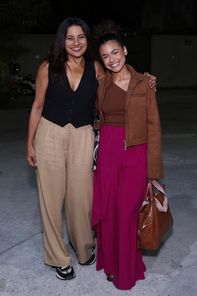 Dira Paes E Alana Cabral 2