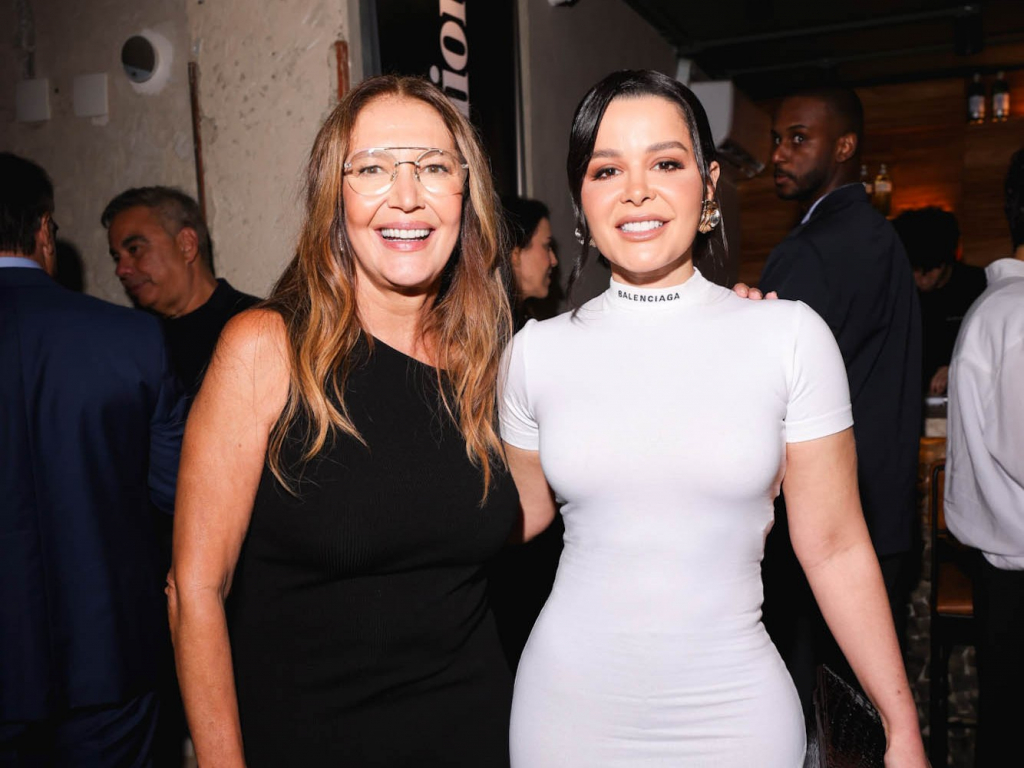 Donata Meirelles E Maraisa