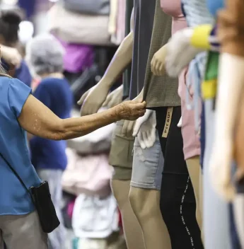 Economia prateada mostra força de consumidores e empreendedores 60+