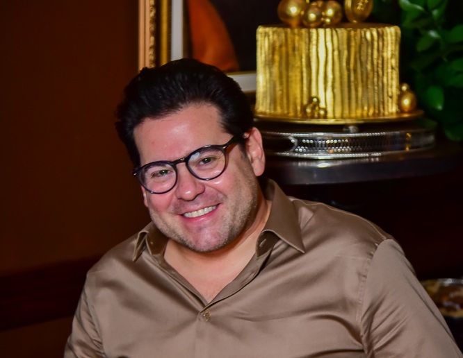 Surpresa e celebração embalam aniversário de Edmilson Pinheiro