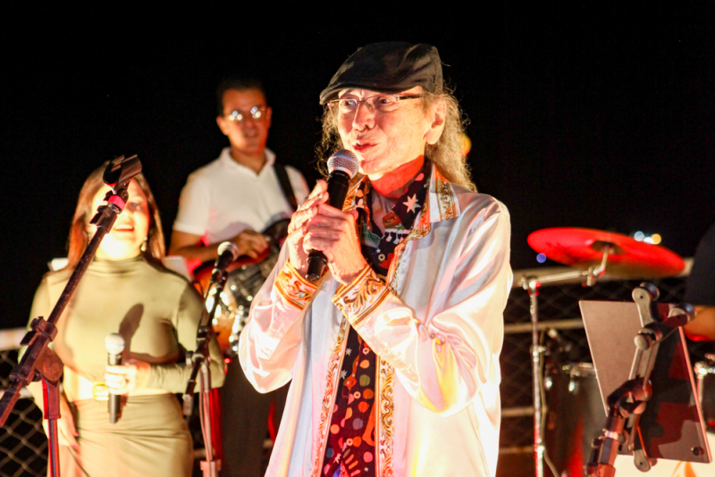 Ednardo estreia novo repertório em show intimista no Iate Clube de Fortaleza