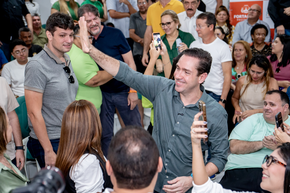 Eduardo Bismarck oficializa filiação ao PV com aval de Cid Gomes e inicia novo ciclo político