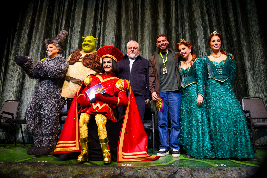 Elenco Shrek O Musical 4604