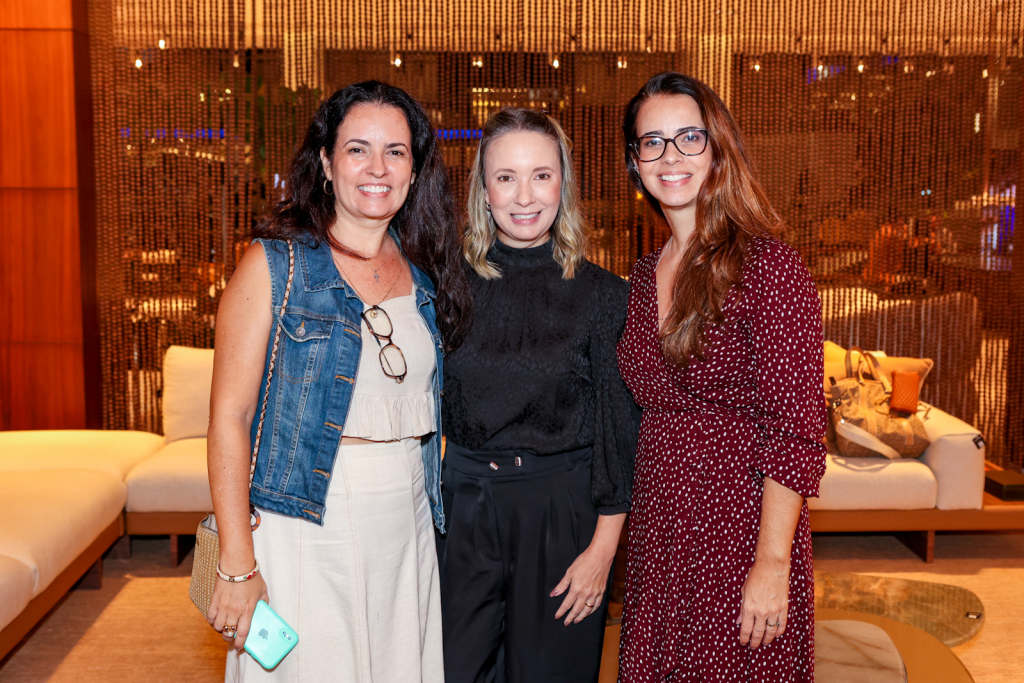 Elise Drummond, Roberta Saletto E Evelyn Drummond 3850