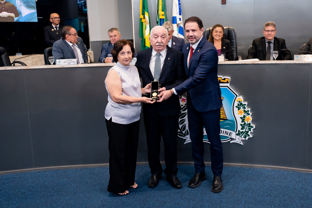 Elizabeth E Átila Bezerra E Leo Couto