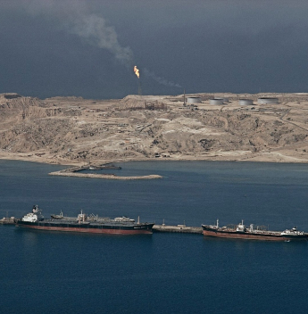 Irã sinaliza abertura parcial no Estreito de Ormuz em meio a negociações com os EUA