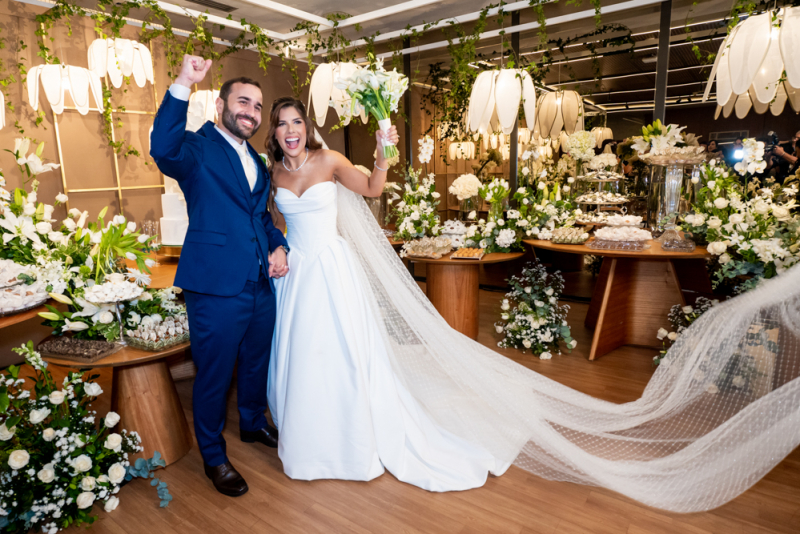 Isabel Leão Andrade e Fernando Frota celebram o amor em casamento elegante na capital cearense