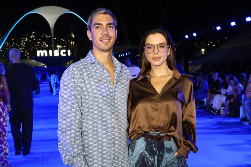 experiência fashion - Sapucaí vira passarela e reúne nomes de peso no desfile mais comentado do Rio Fashion Week