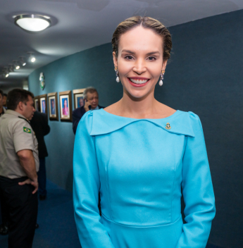 Movimentação para as eleições: Evandro Leitão exonera Gabriella Aguiar e reorganiza secretariado