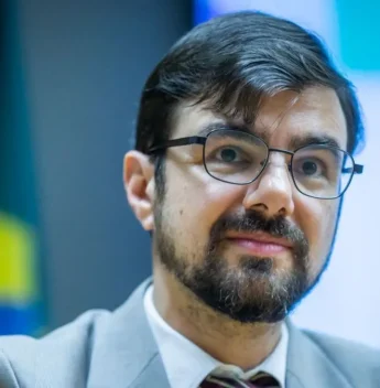 Governo indica Guilherme Mello para conselho da Petrobras